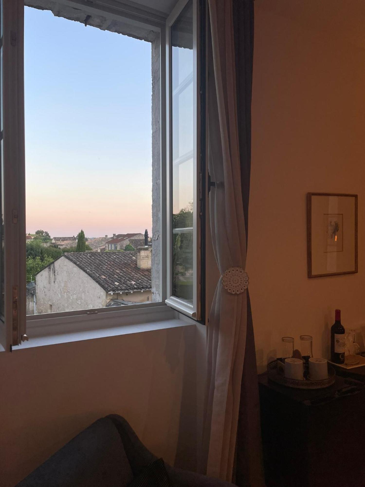 La Maison Du Clocher Сент-Эмильон Экстерьер фото